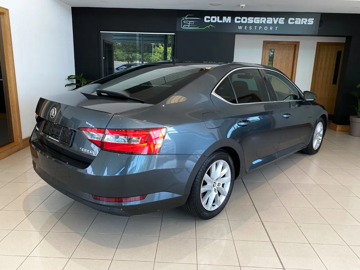 Skoda Superb 2019 2.0TDI Technology 150PS DSG - Image 4