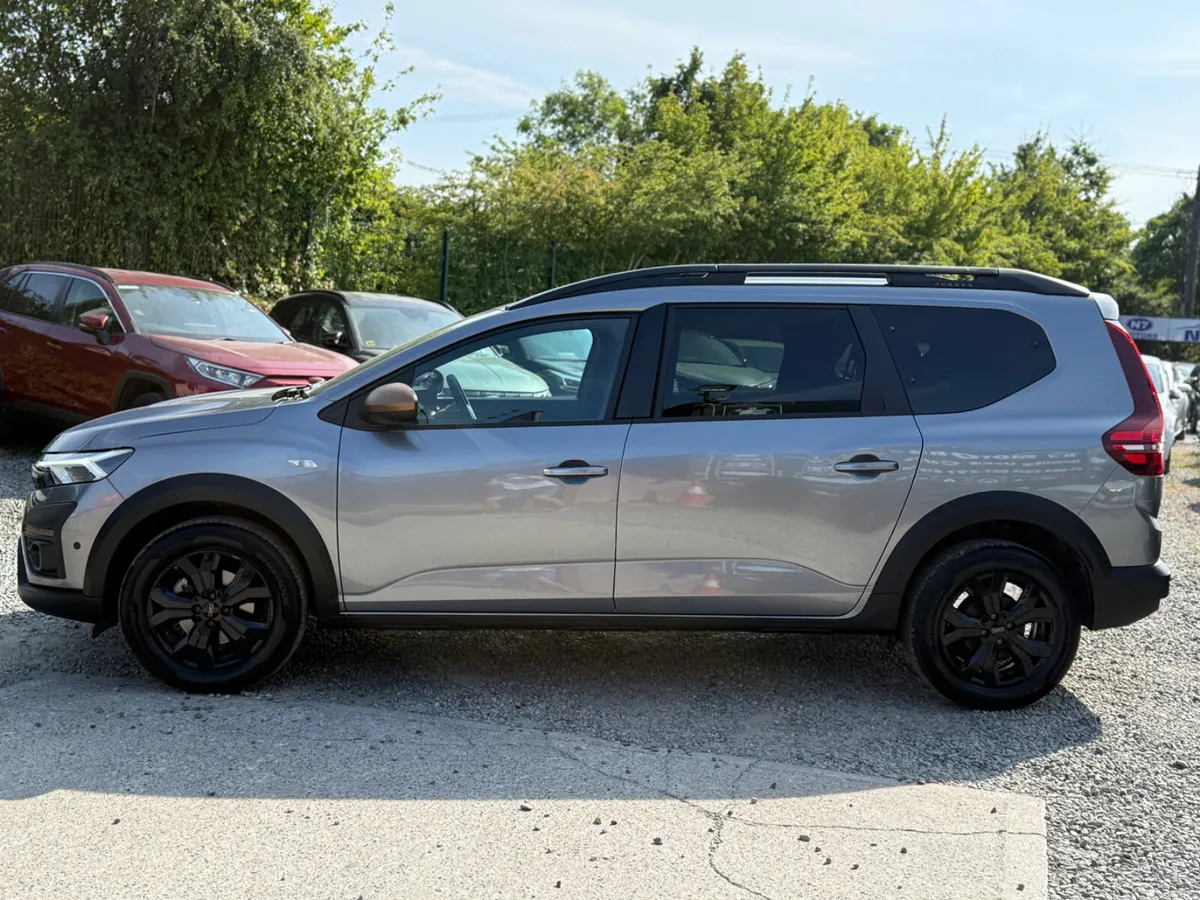 2025 Dacia Jogger 1.0 EXTREME 7 SEATER - Image 6