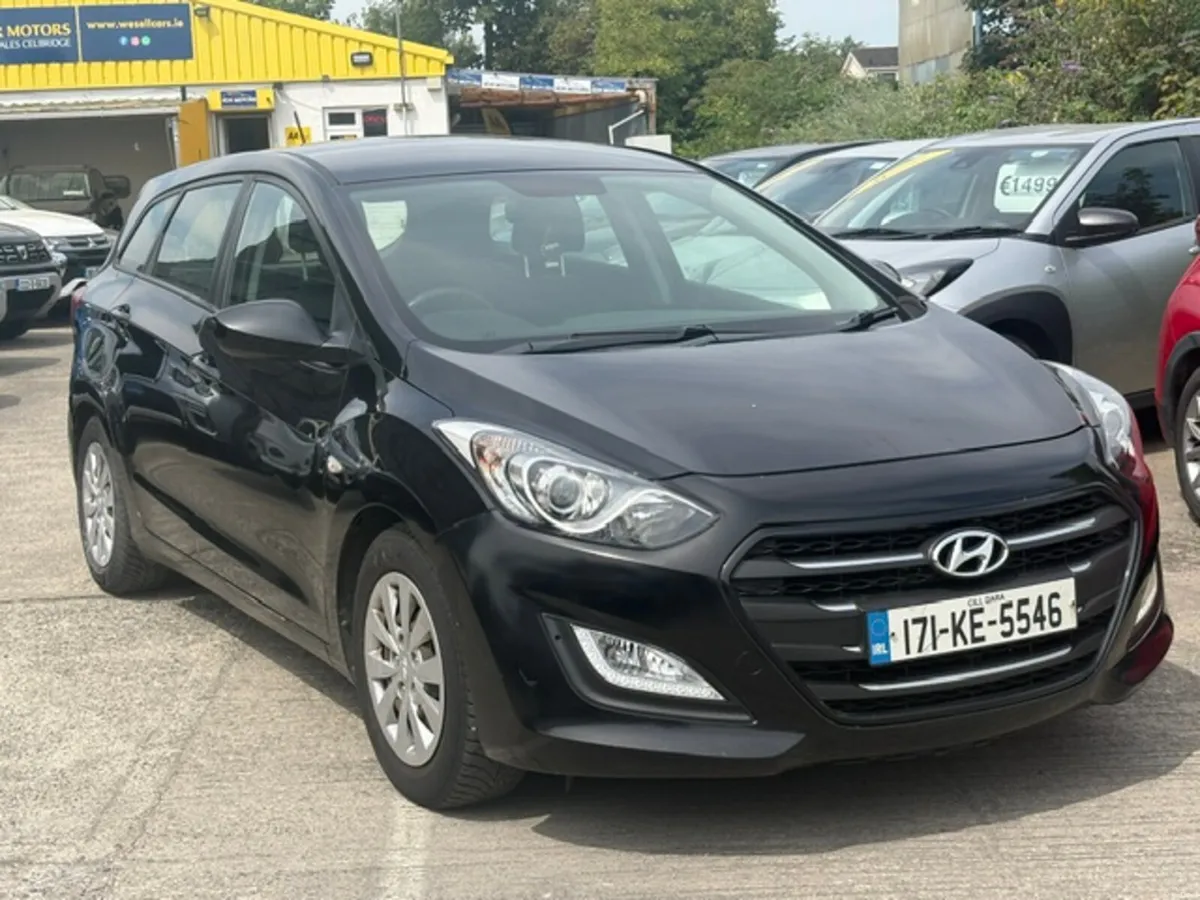 Hyundai i30 2017 ESTATE NCT 2028 - Image 2
