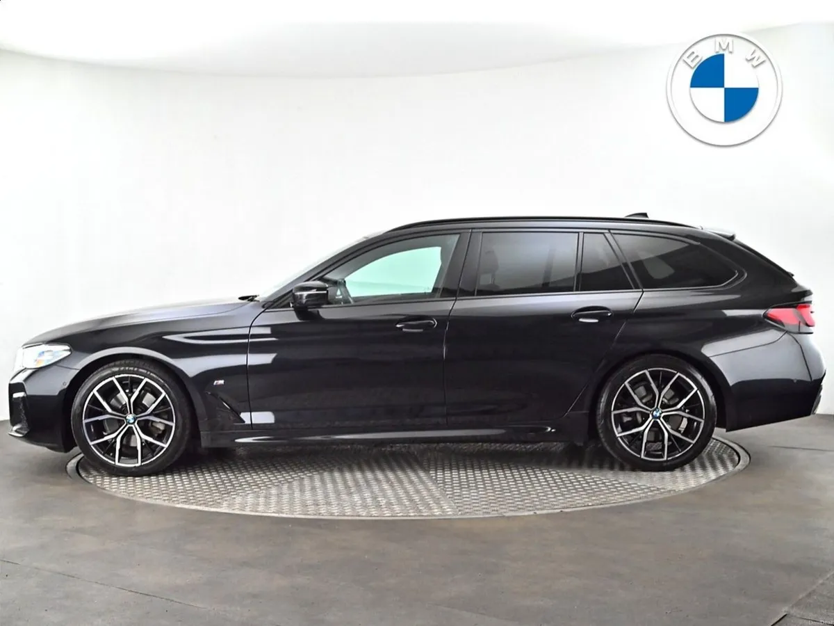 BMW 5-Series 520d M Sport Touring - Image 3