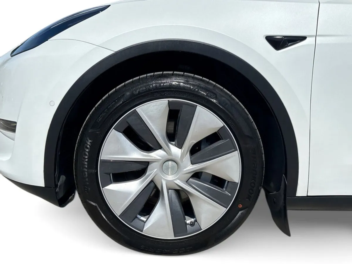 Tesla Model Y Long Range All Wheel Drive - Image 5