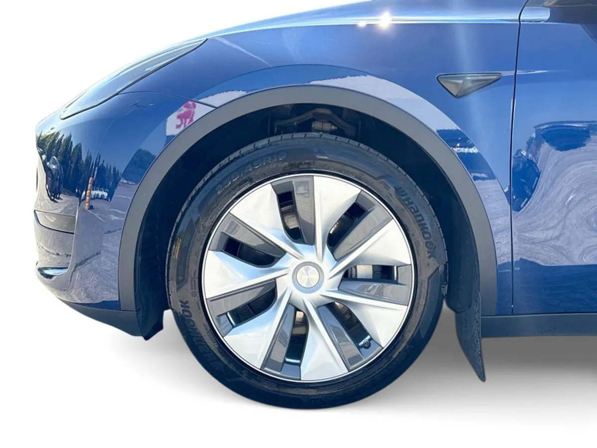 Tesla Model Y Rear Wheel Drive - Image 4