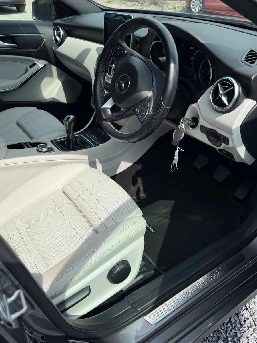 Mercedes-Benz A-Class 2016 1.5 Diesel - Image 6