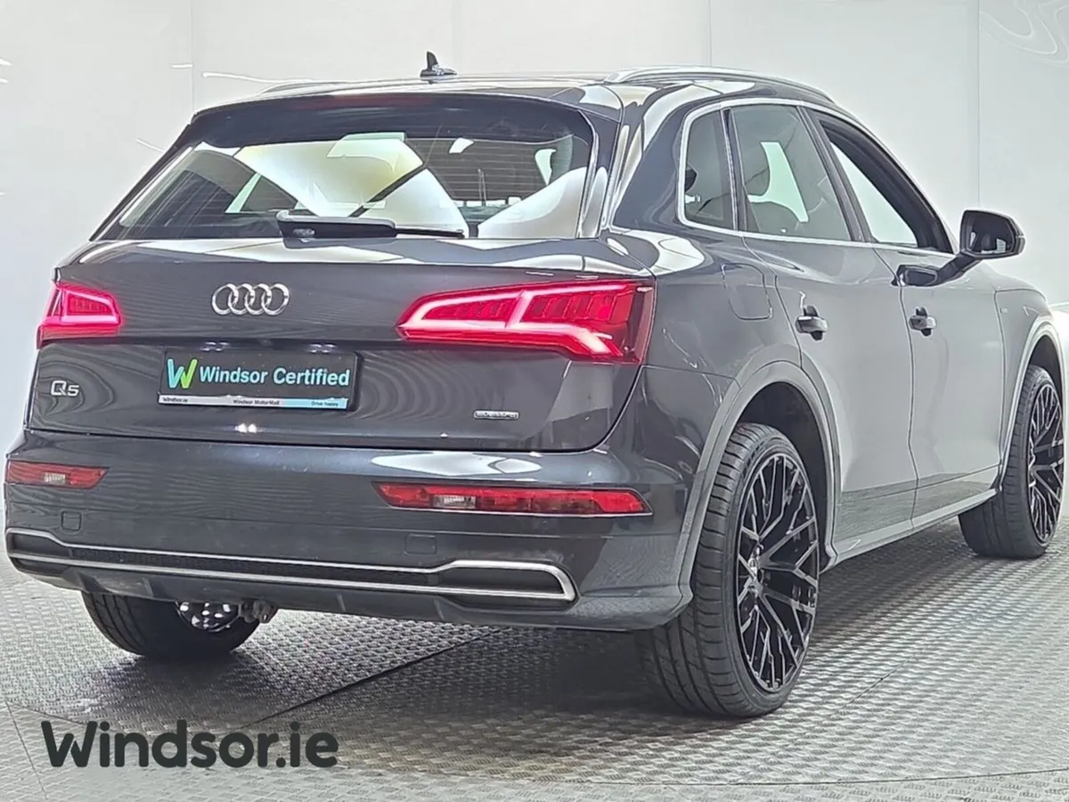 Audi Q5 S Line 50 TFSIe 299HP PHEV - Image 2