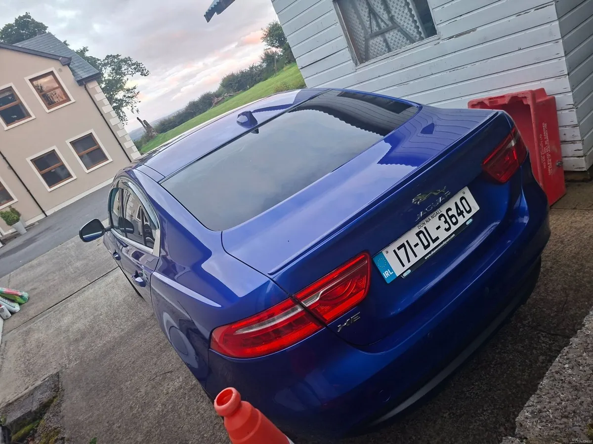Jaguar XE 2017 - Image 6