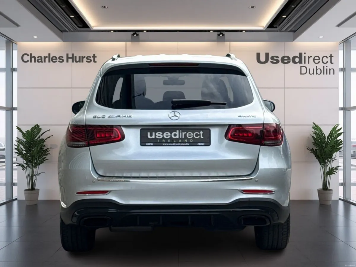 Mercedes-Benz GLC 220 D 4MATIC AMG Line HIGH SPEC - Image 4