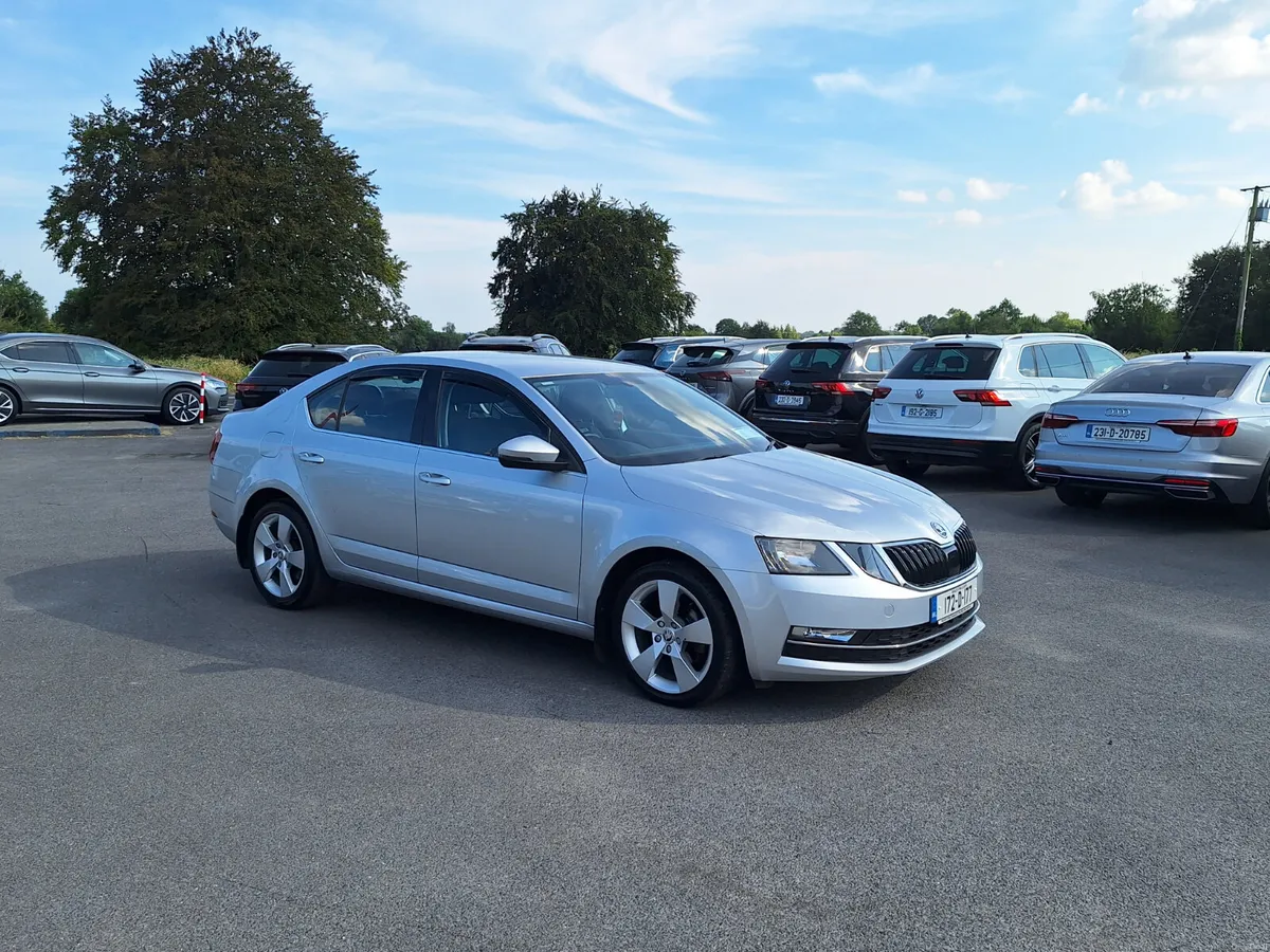 Skoda Octavia 1.6 Tdi Style *High Spec/Immaculate - Image 1