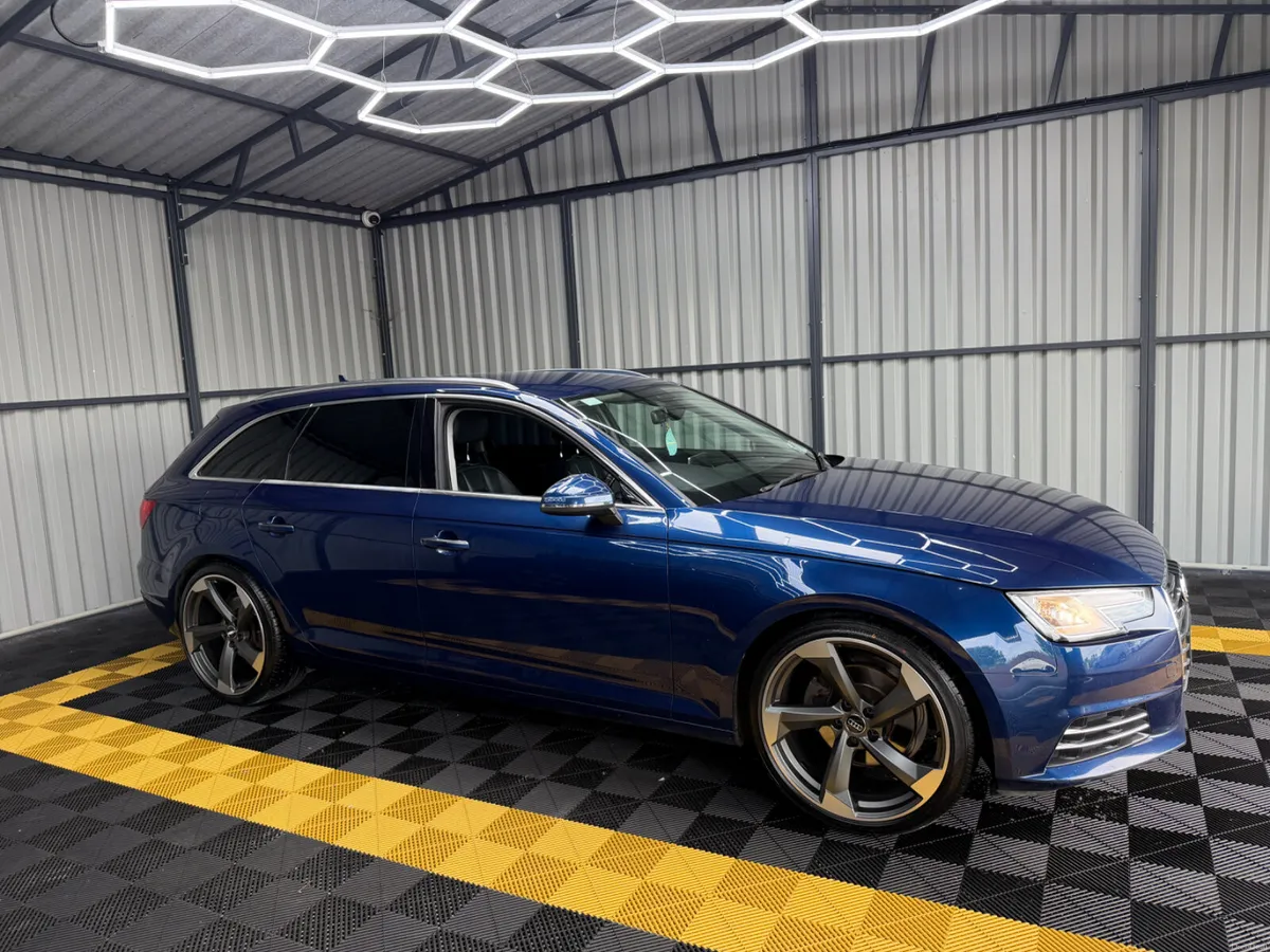 Audi A4 2016 Avant Manual 2.0Tdi - Image 3