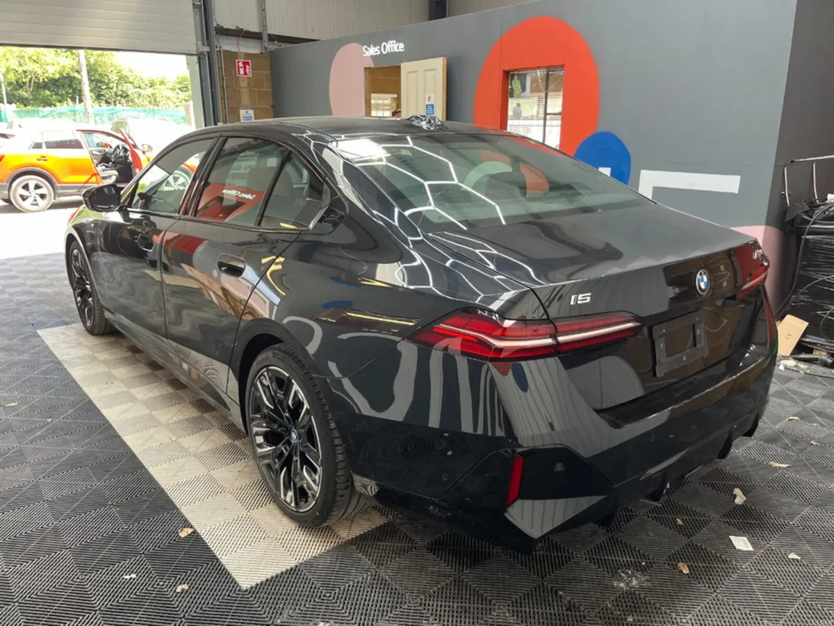 BMW i5 2024 BMW I5 M60 XDRIVE AUTOMATIC / CRUISE C - Image 4