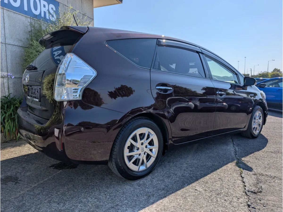 Toyota Prius 7 SEATER HYBRID AUTOMATIC 1.8 PETROL - Image 6