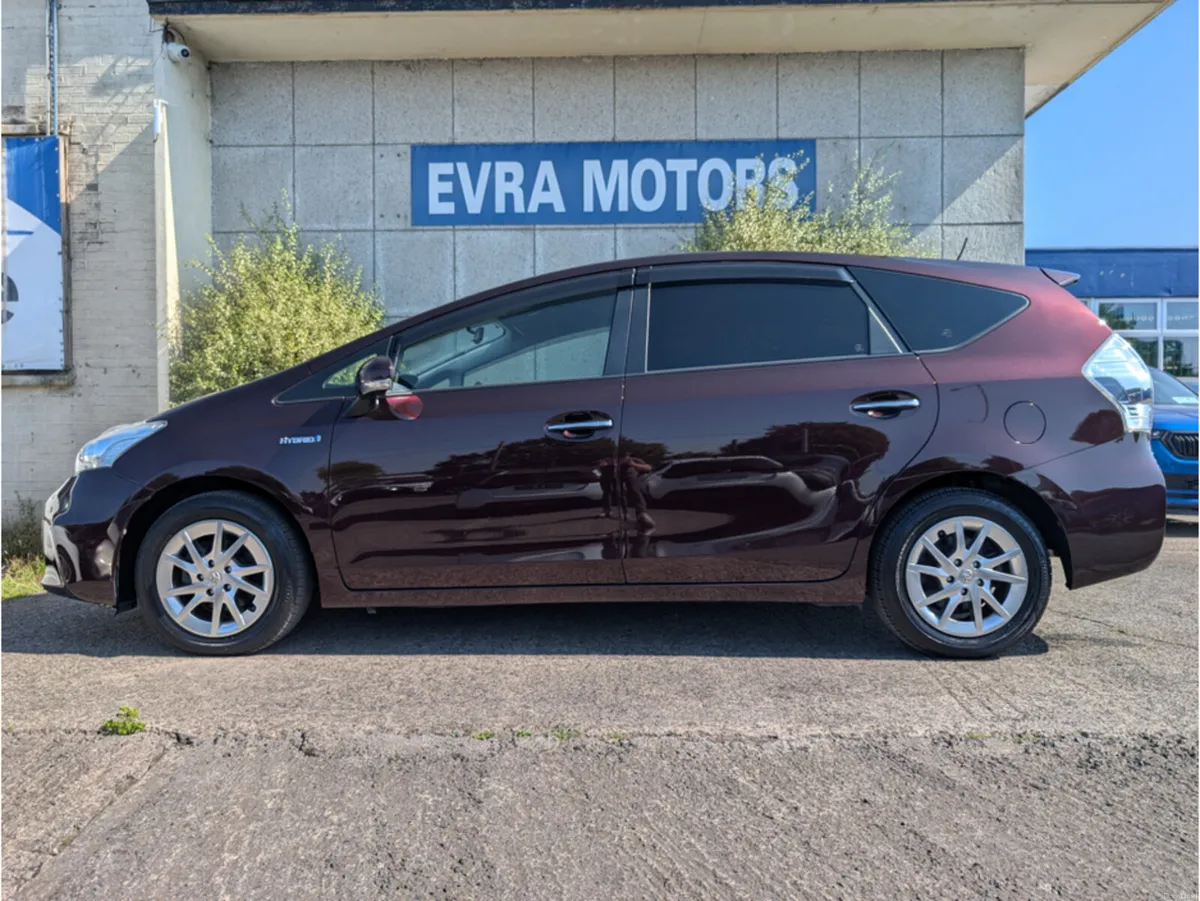 Toyota Prius 7 SEATER HYBRID AUTOMATIC 1.8 PETROL - Image 4