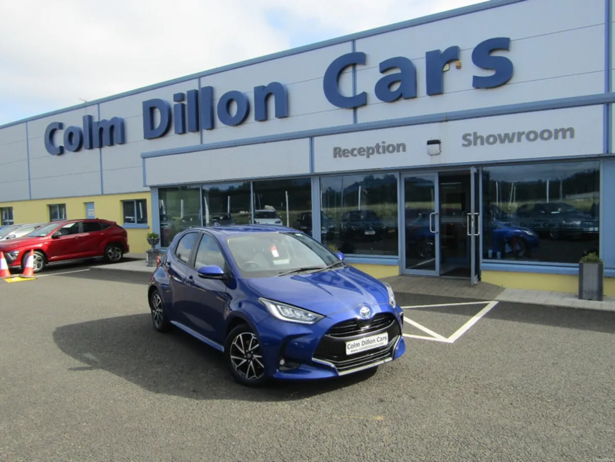 Toyota Yaris DESIGN HEV CVT - Image 1