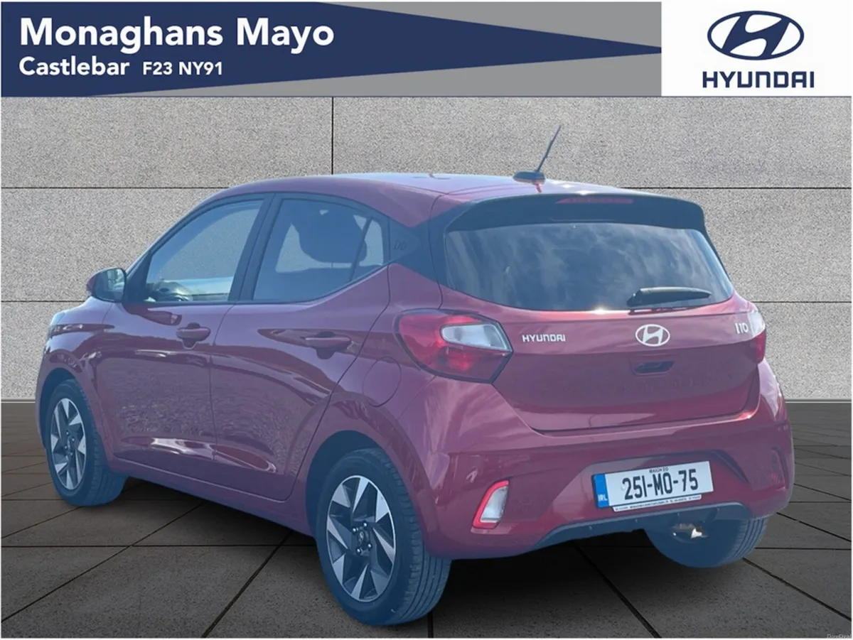 Hyundai i10 DELUXE PLUS AUTOMATIC - Image 3