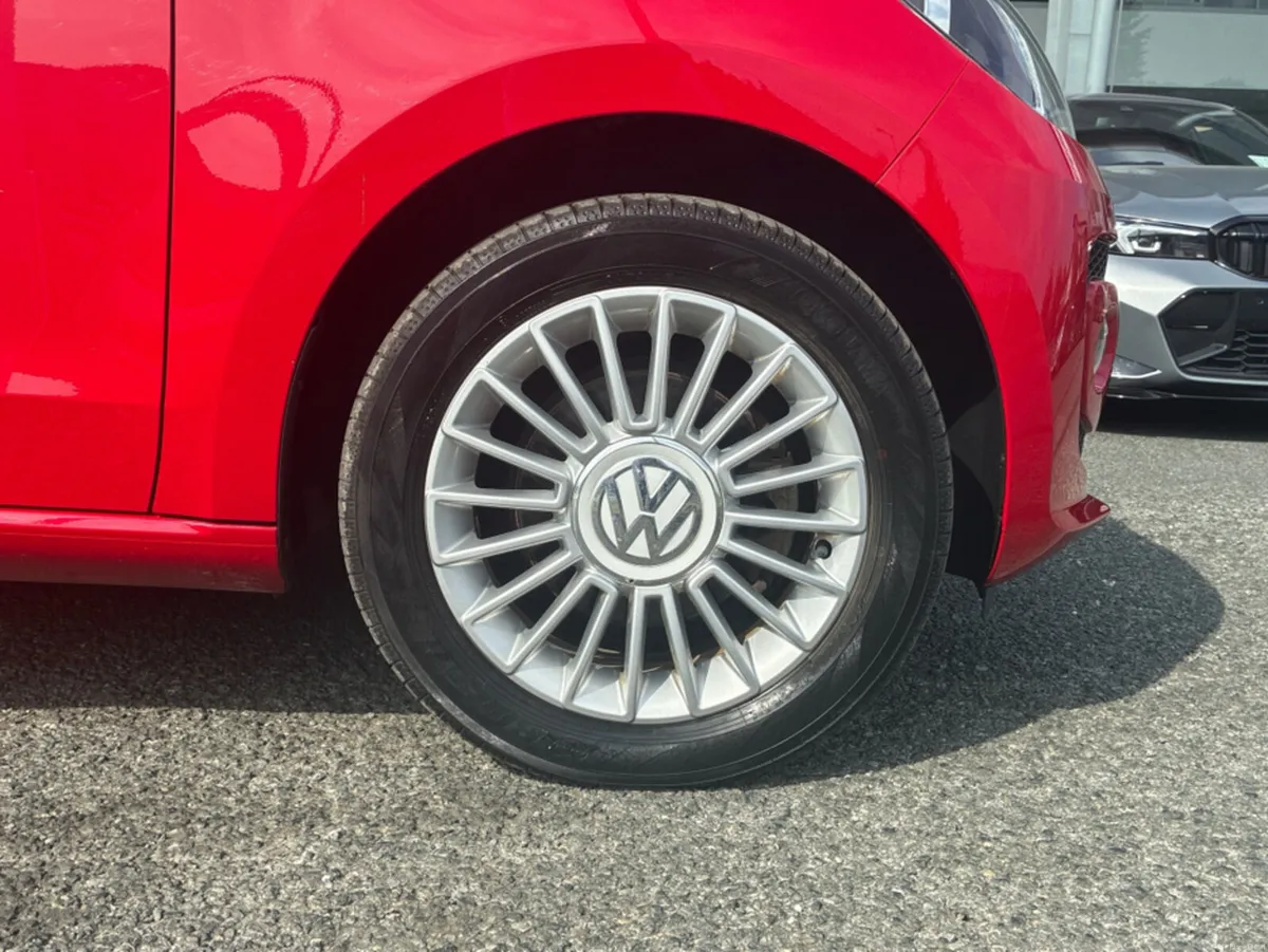 Volkswagen up! 1.0 Petrol Automatic - Image 5
