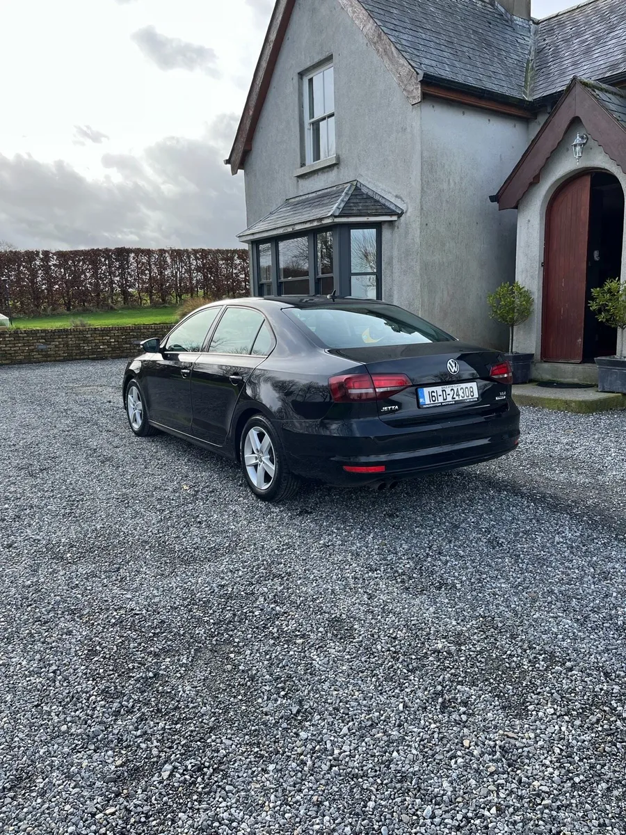 Volkswagen Jetta (Read Add) - Image 3