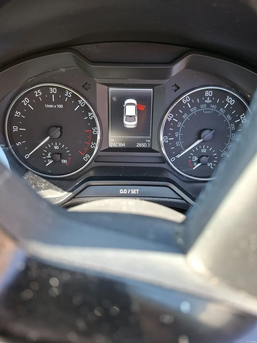 Skoda Octavia 2015 - Image 4