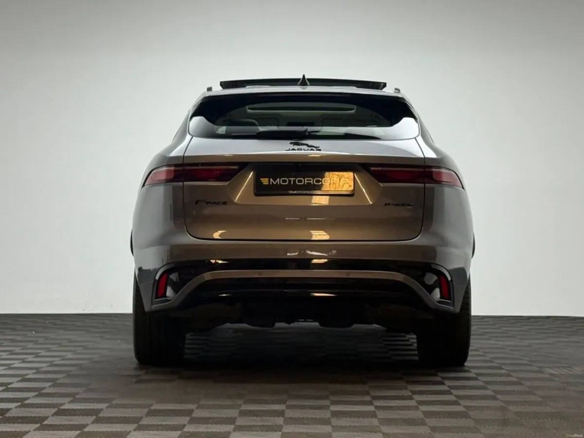 Jaguar F-Pace R-DYNAMIC S P400E *PAN ROOF* - Image 5