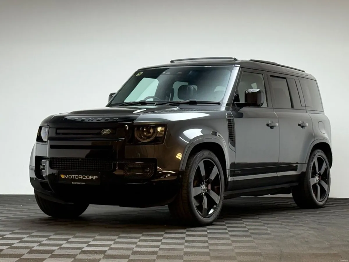 Land Rover Defender P300E X FLAGSHIP MODEL - Image 3