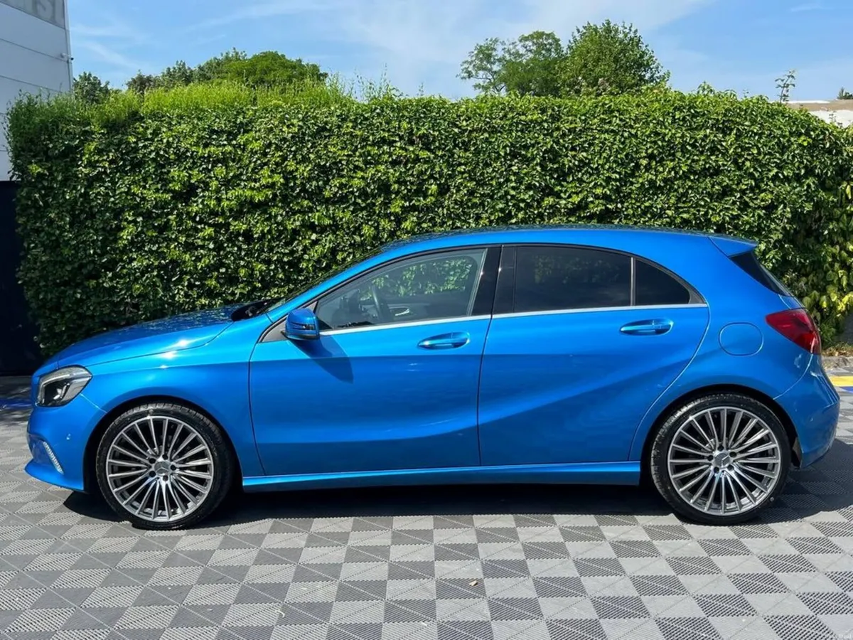 Mercedes-Benz A-Class A180 AMG-STYLE 1.6 AUTO // N - Image 3