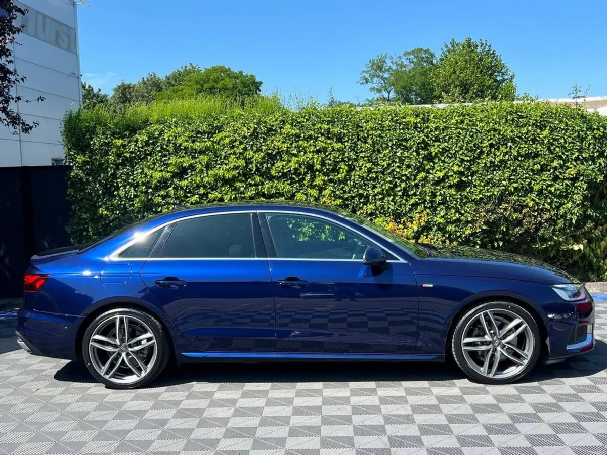 Audi A4 S-LINE PACK 2.0 TDI AUTO // BANG & OLUFSEN - Image 2