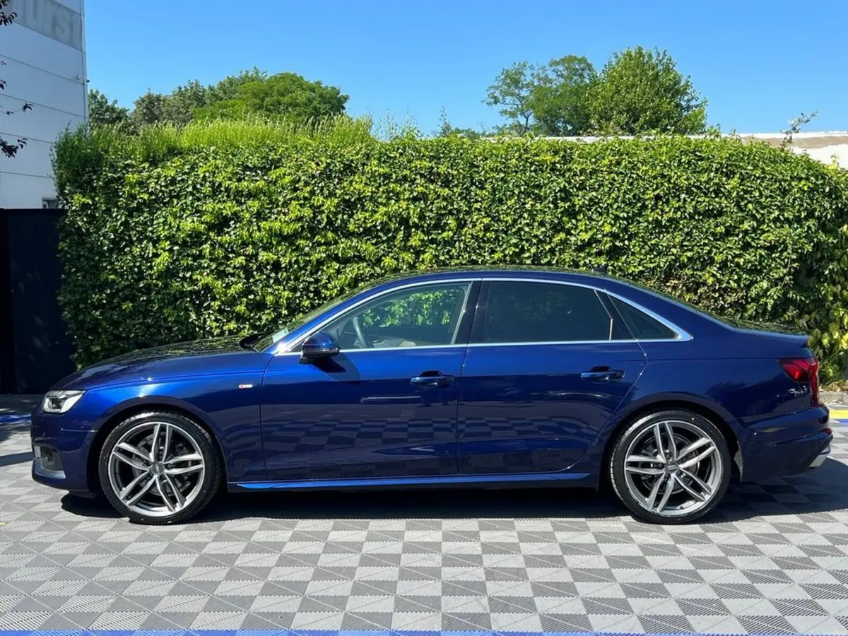 Audi A4 S-LINE PACK 2.0 TDI AUTO // BANG & OLUFSEN - Image 3