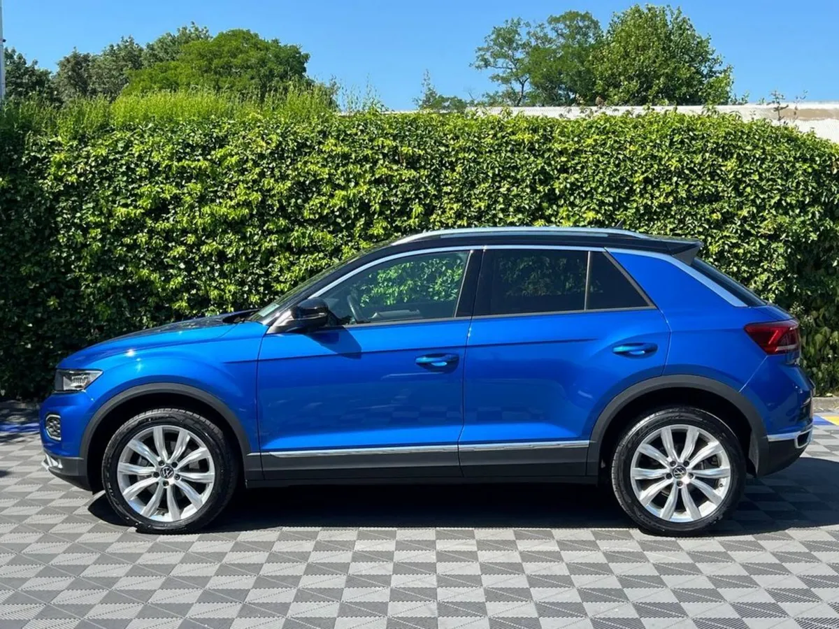 Volkswagen T-Roc SPORT 2.0 TDI AUTO // 18" ALLOYS - Image 3
