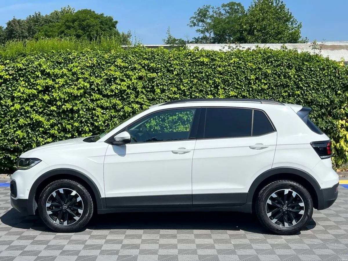 Volkswagen T-Cross STYLE 1.0 TSI AUTO // APPLE CAR - Image 3