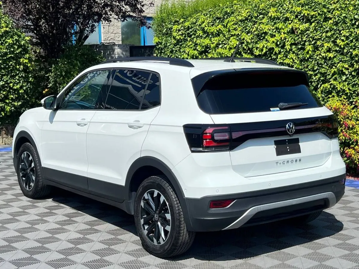 Volkswagen T-Cross STYLE 1.0 TSI AUTO // APPLE CAR - Image 5