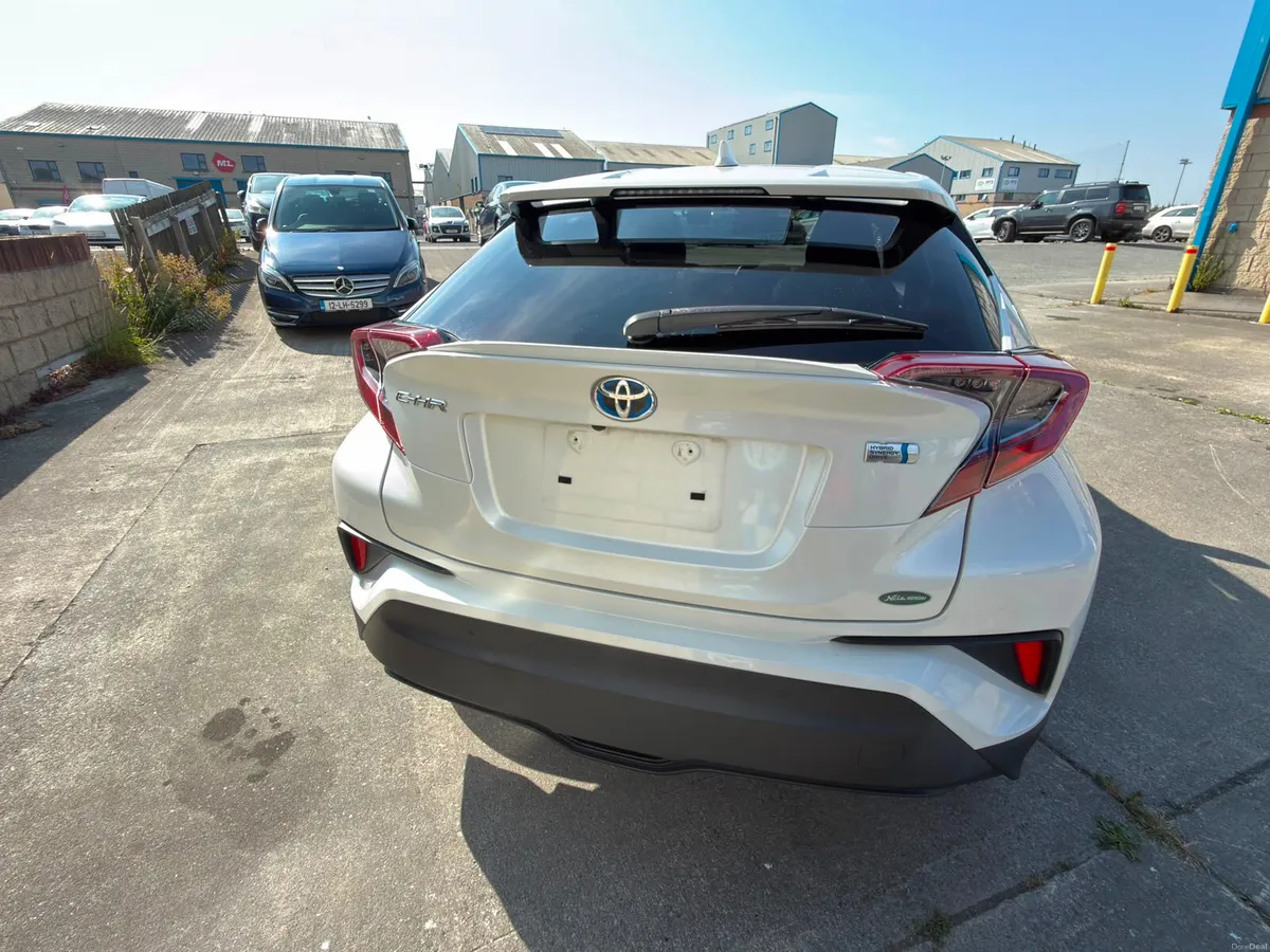 2019 TOYOTA C-HR HYBRID, SELF CHARGING, FRESH NCT - Image 6