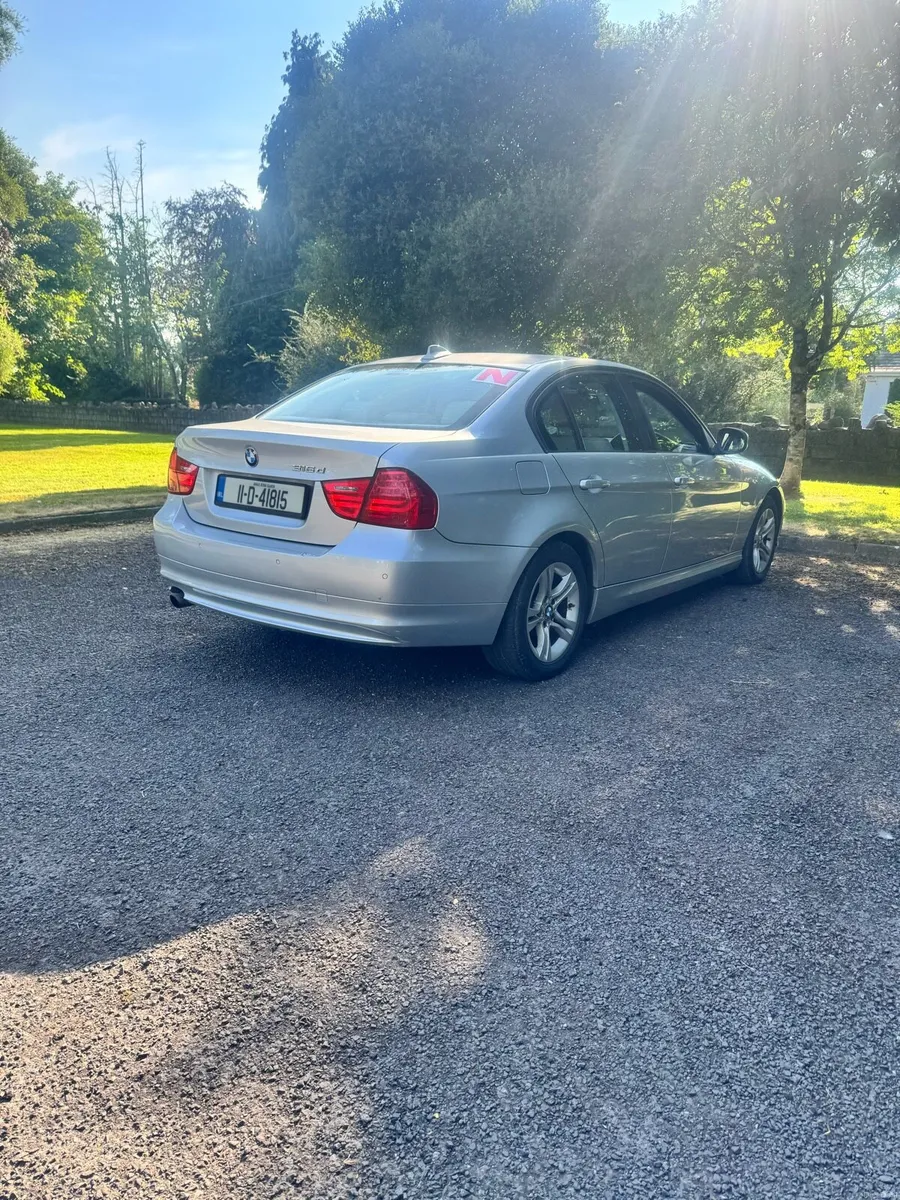 BMW 3 Series 316d - NCT 03/27 - Like New - Image 4