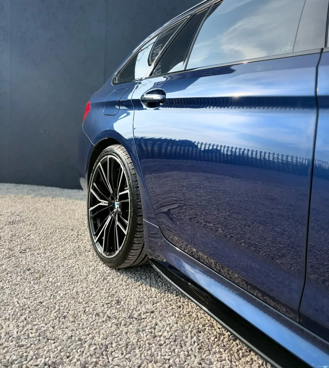 BMW 5 Series Touring G31 M Sport Automatic 2018 - Image 3