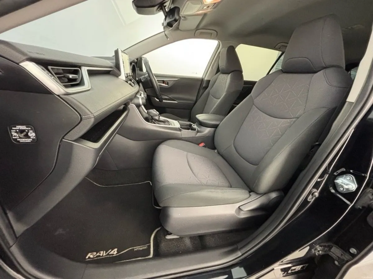 Toyota RAV4 HYBRID LUNA 2WD 4DR AUTO - Image 6
