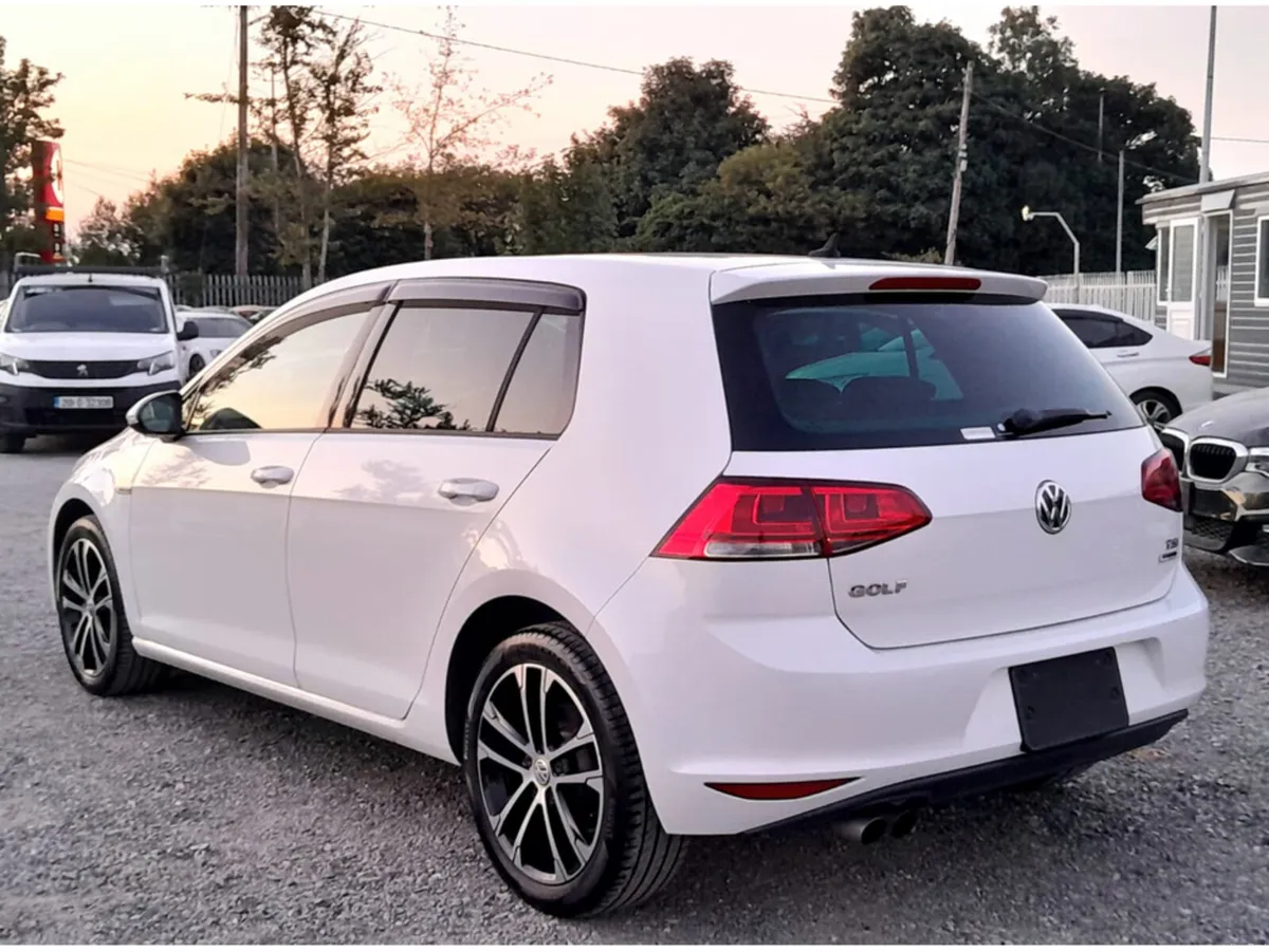 Volkswagen Golf 1.4L TSI Bluemotion Petrol Automat - Image 6