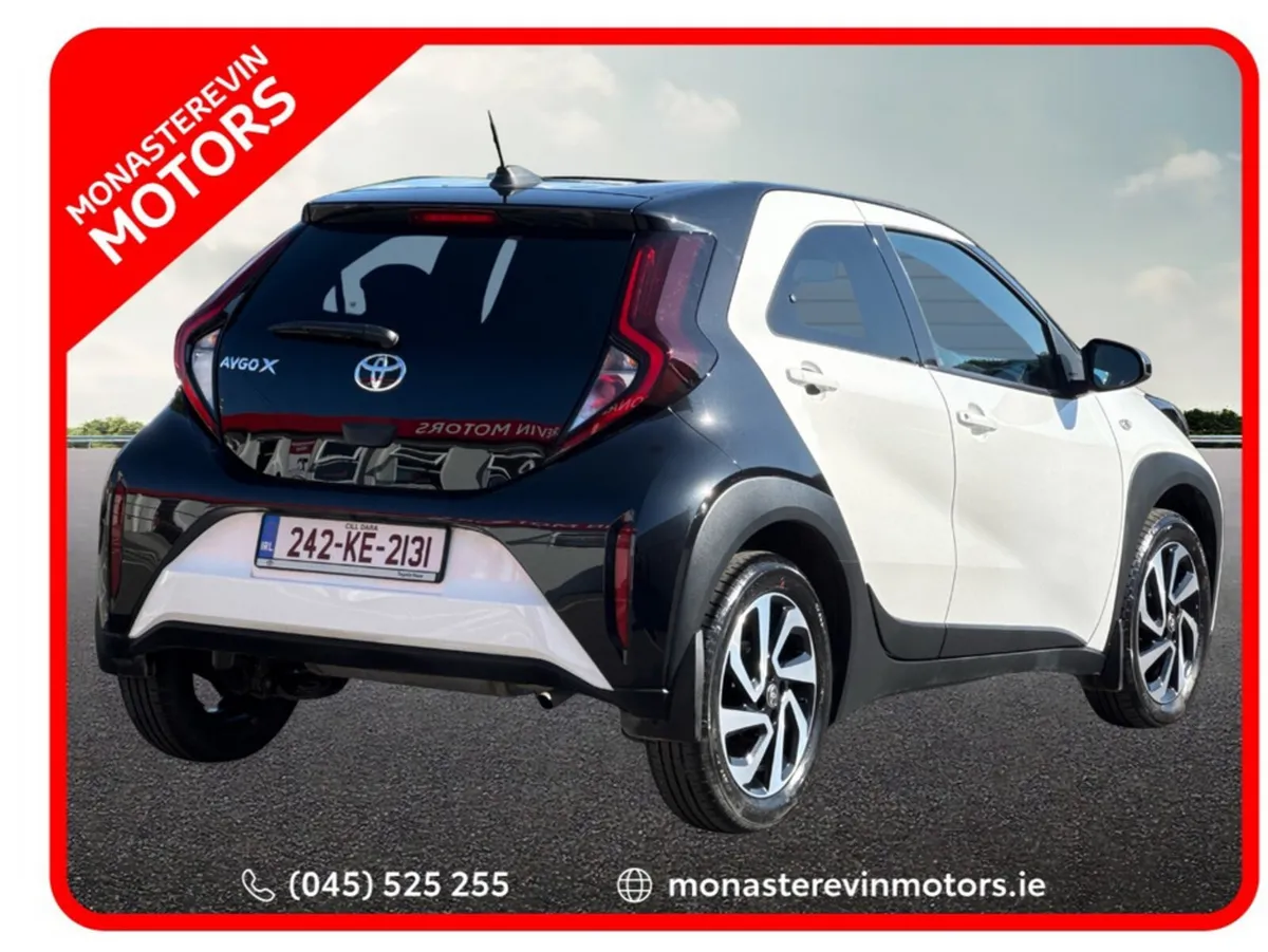 Toyota Aygo X DESIGN CVT WHIT - Image 2