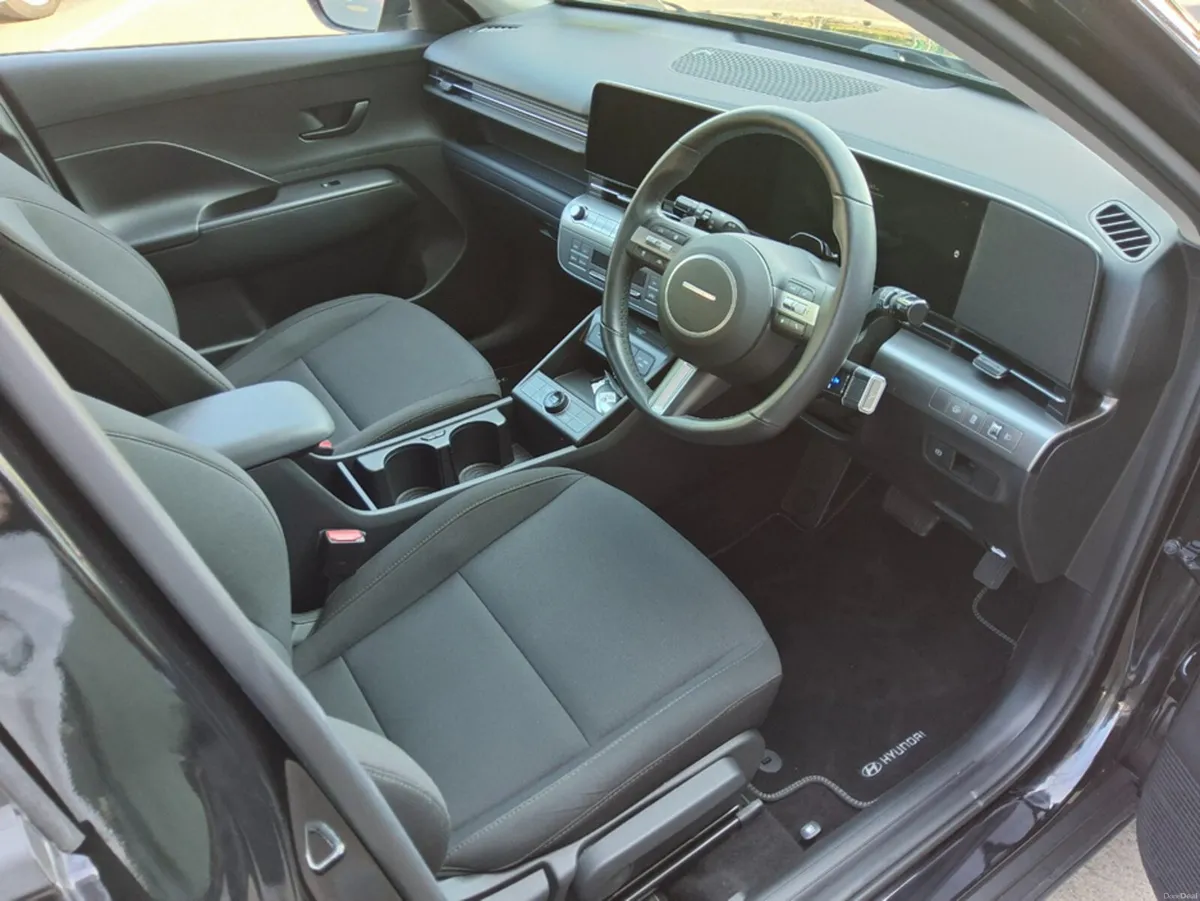 Hyundai KONA HYBRID SIGNATURE - Image 6