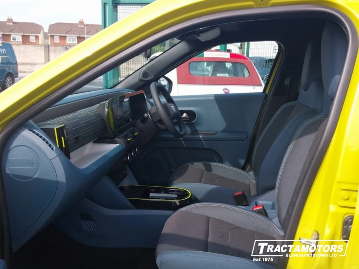 Fiat Panda ICON 44KWH 83KW 5DR AUTO - Image 4