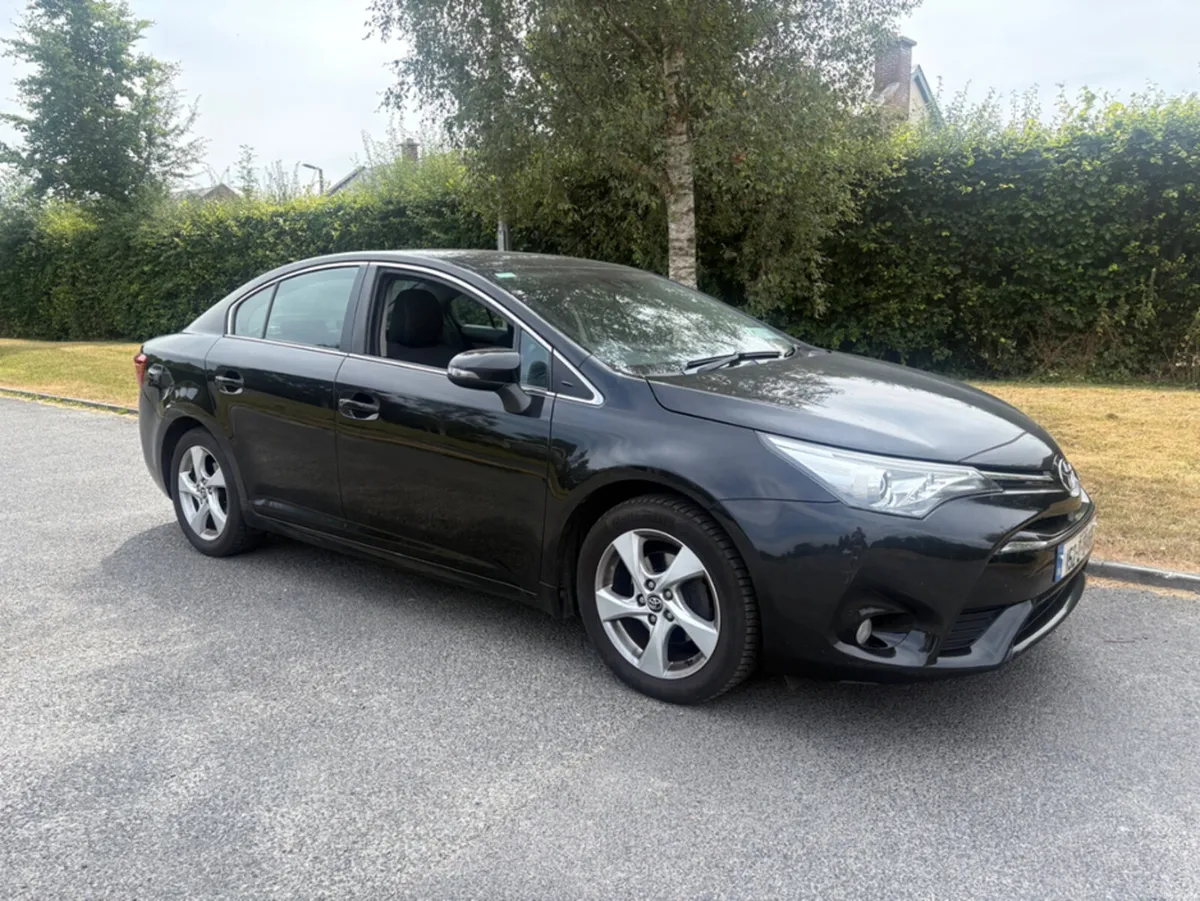 Toyota Avensis 1.8 M/D LUNA 4DR AUTO SAL - Image 3