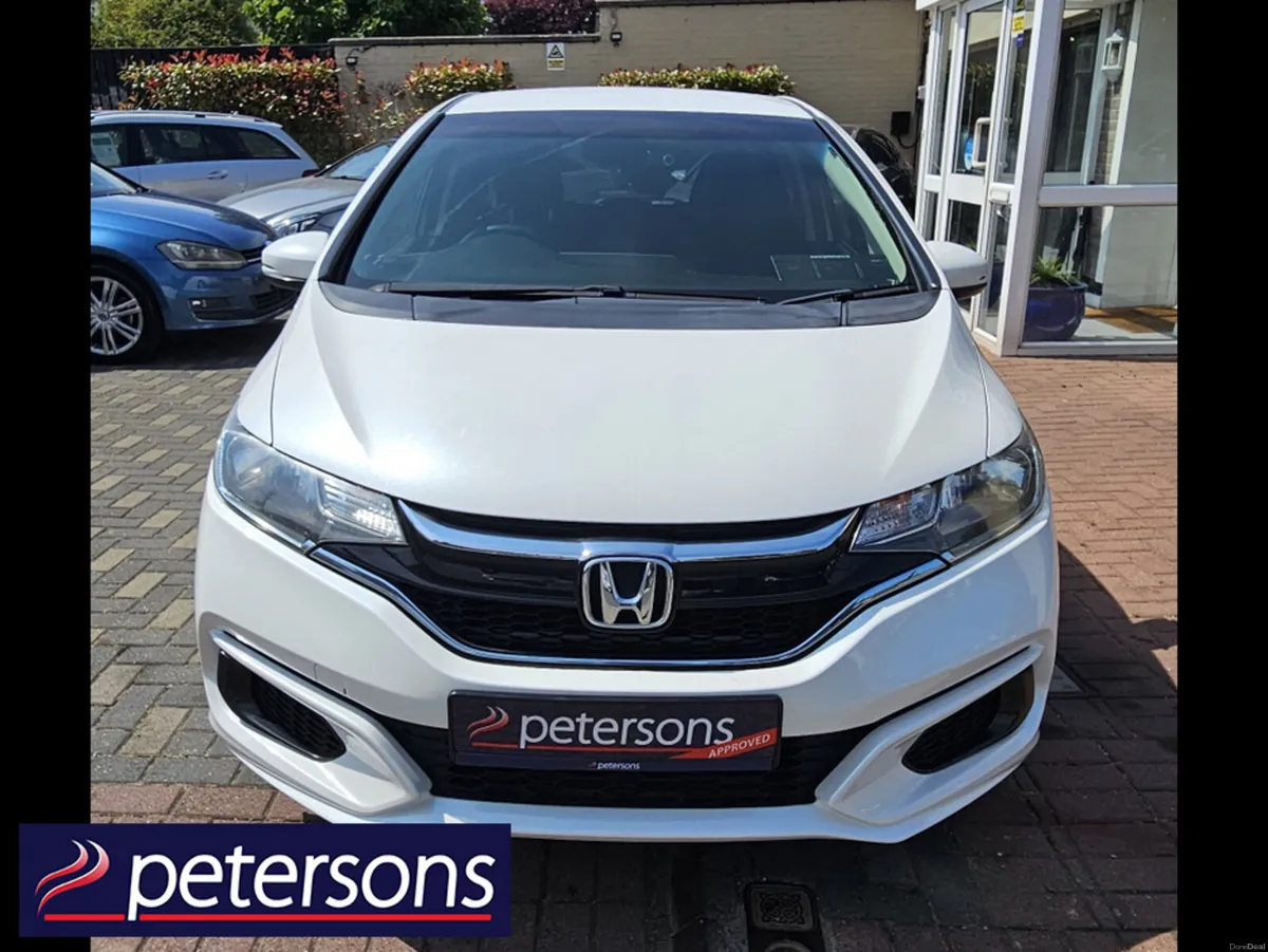 Honda Fit 1.5 PETROL HYBRID AUTOMATIC - Image 4