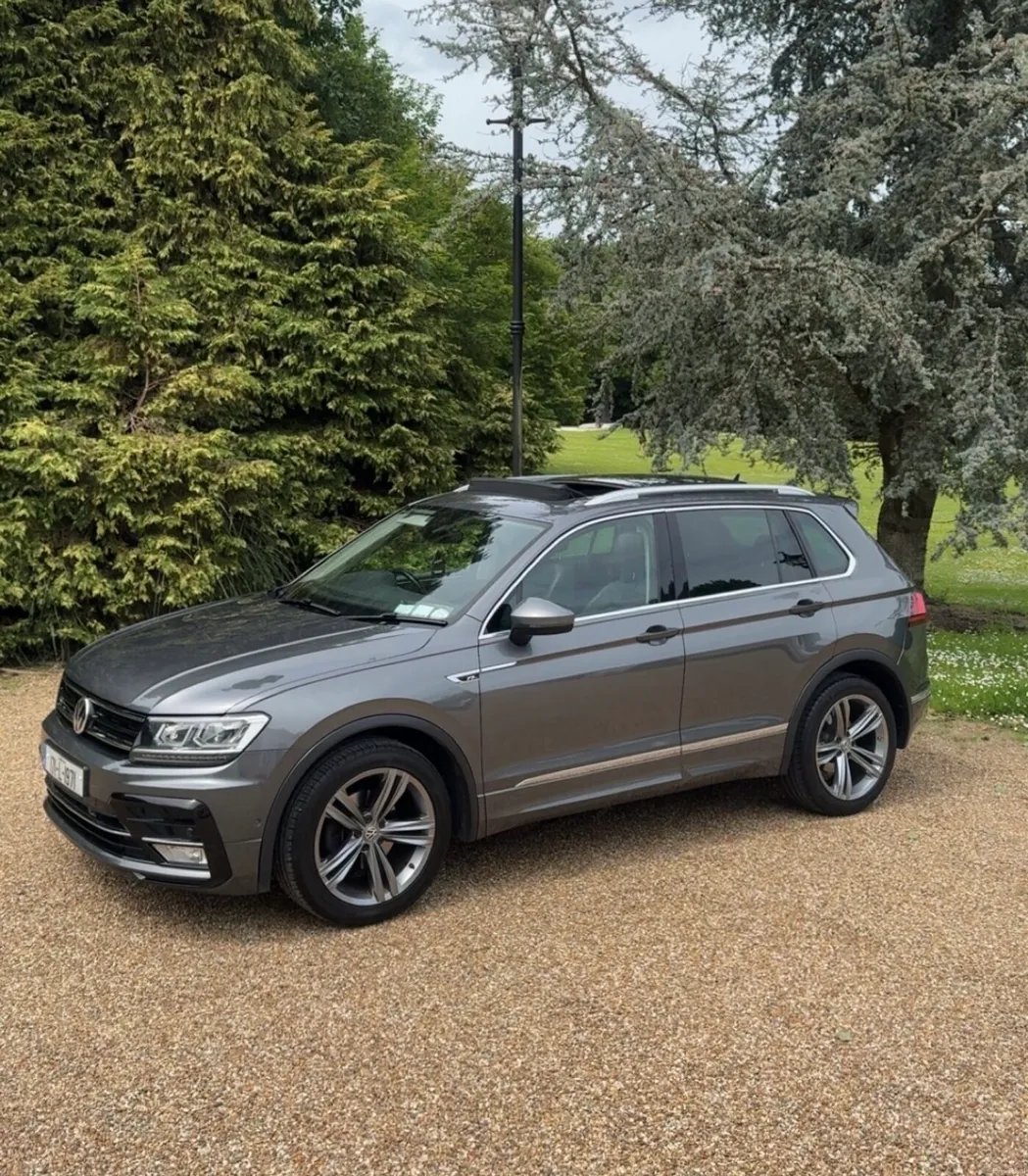 VW Tiguan R-line Black leather/Pan Roof - Image 1