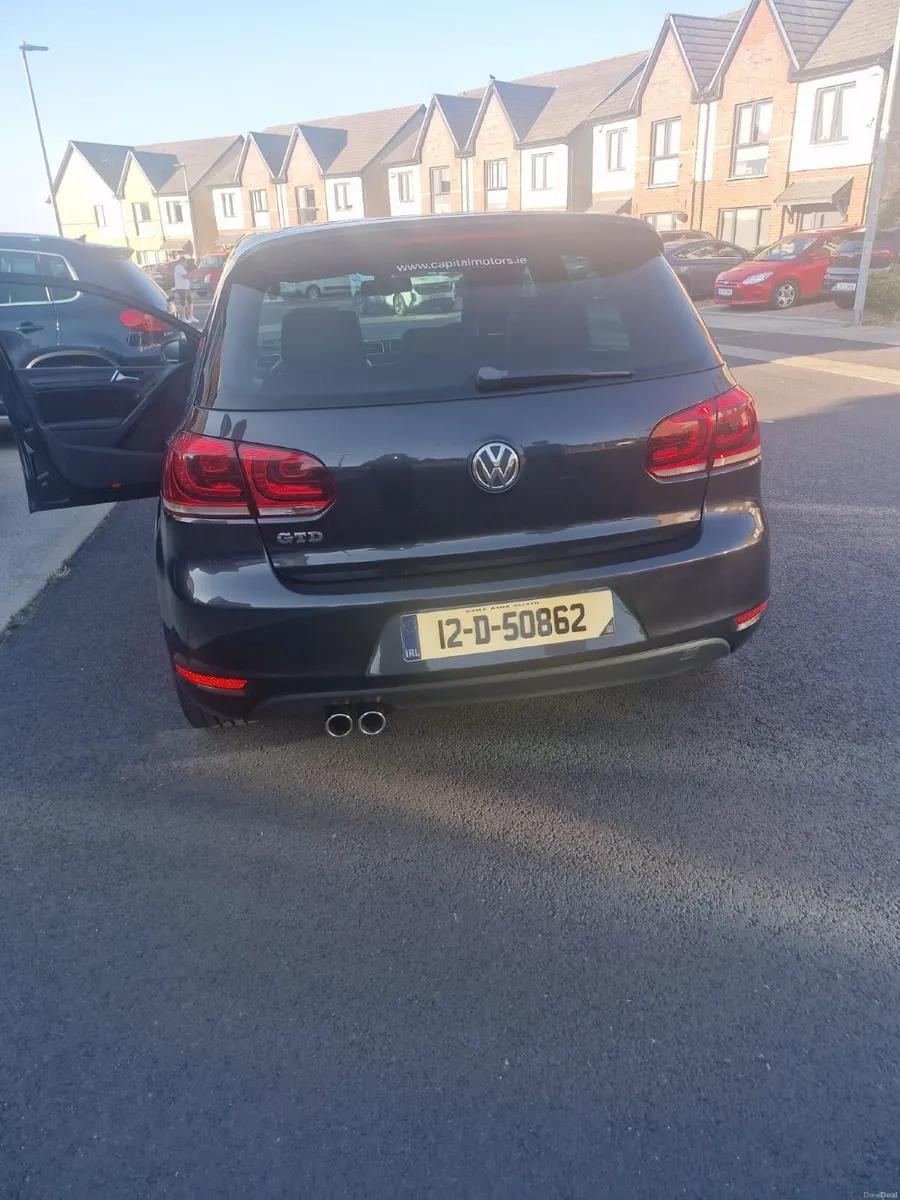 Volkswagen Golf 2012 - Image 2