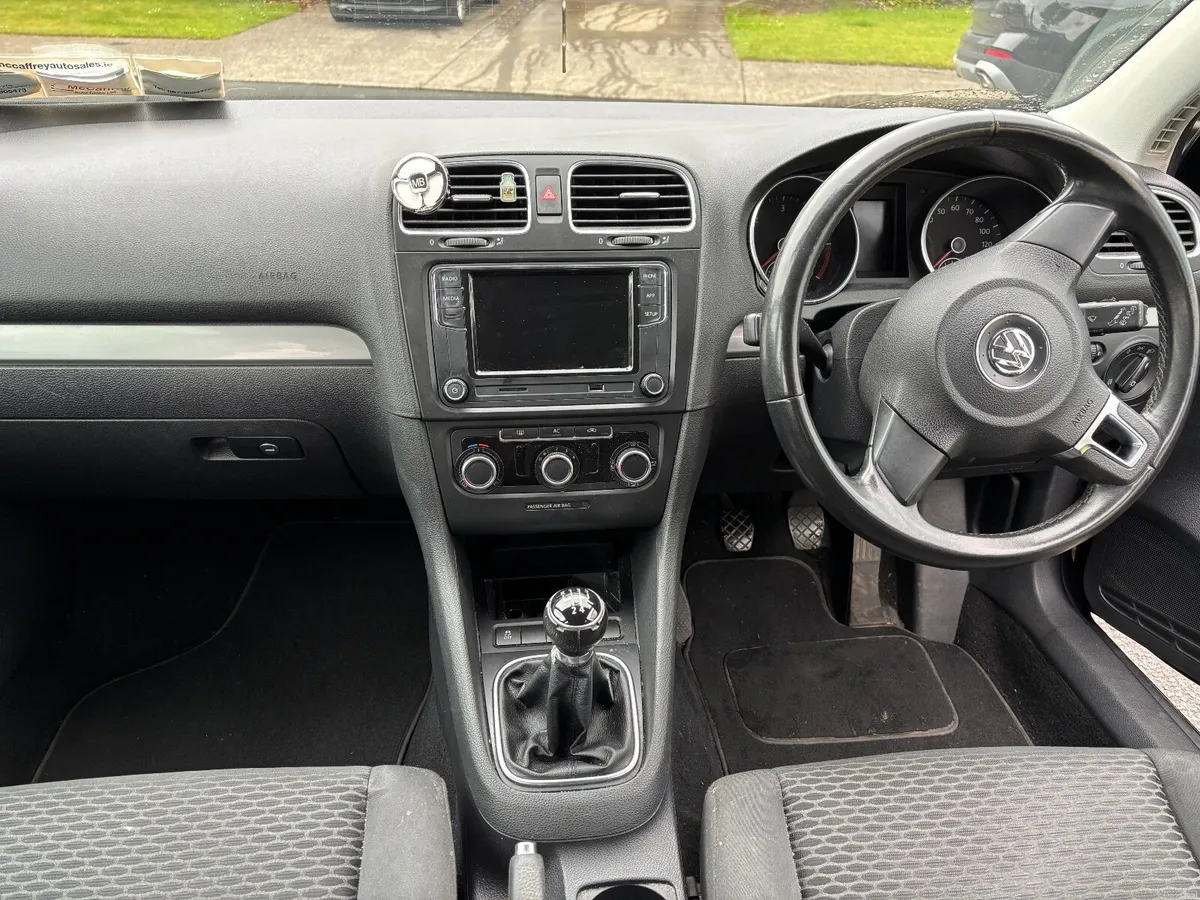 Volkswagen Golf 2011 1.6 Diesel NEW TURBO - Image 3
