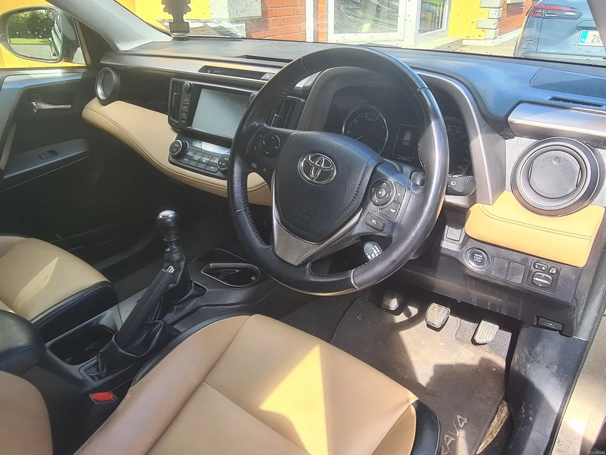 Toyota RAV4 2016 - Image 3