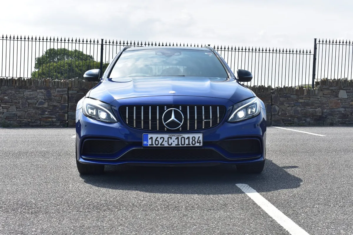 Mercedes-Benz C63 AMG Estate - Image 5