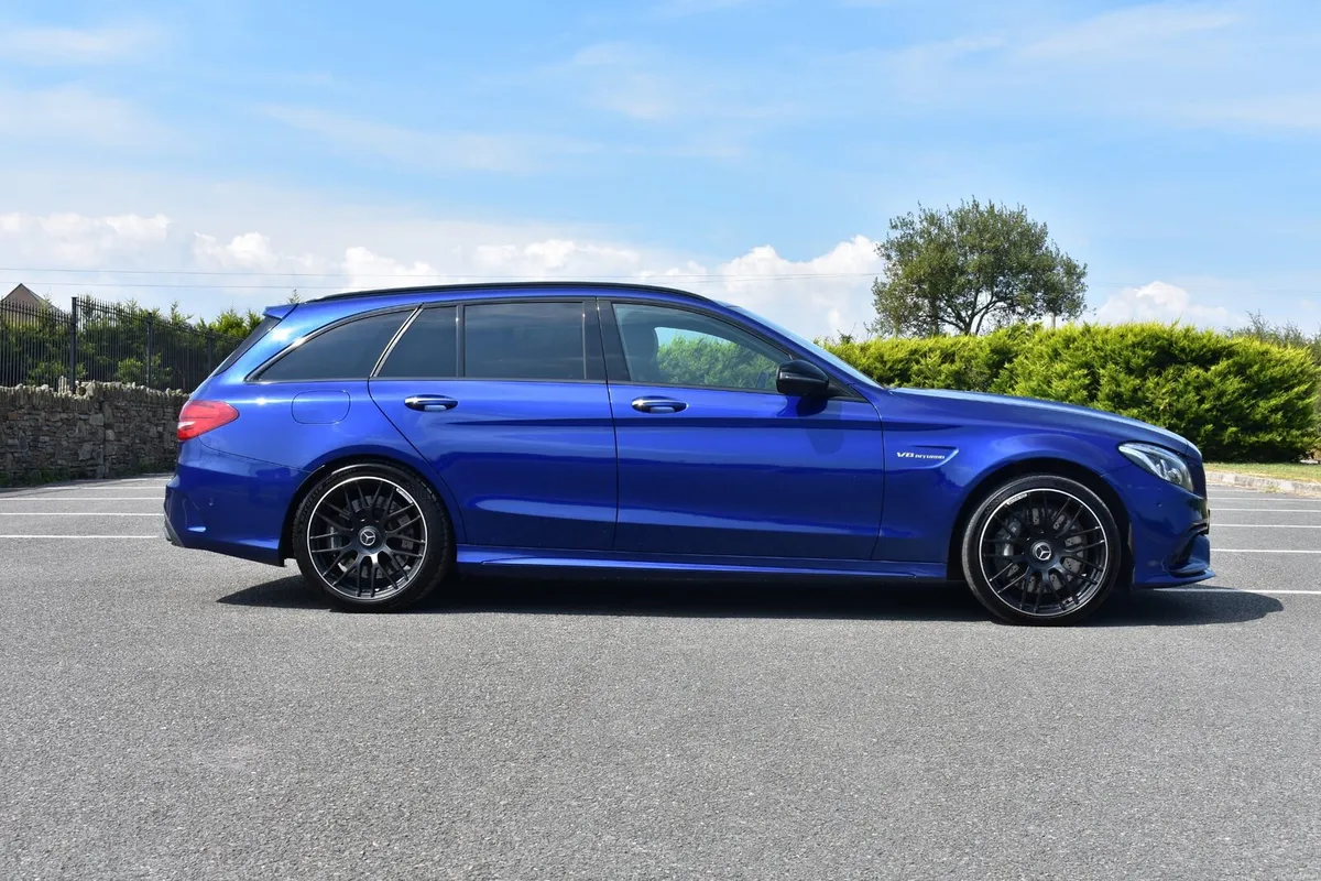 Mercedes-Benz C63 AMG Estate - Image 6