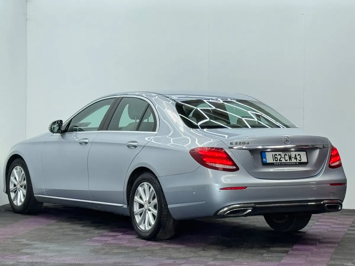 2016 Mercedes-Benz E-Class E220D Avantgarde - Image 4