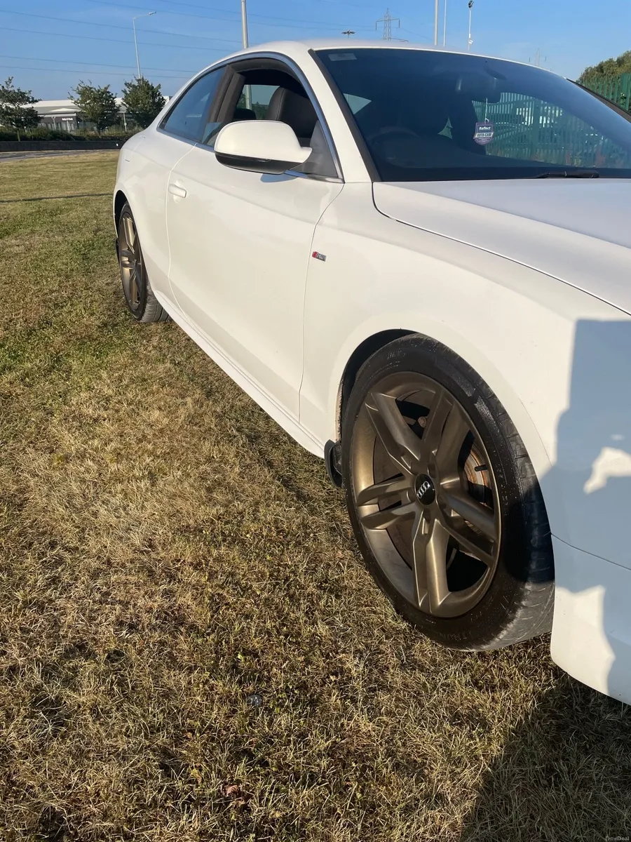 Audi A5 2010 - Image 1