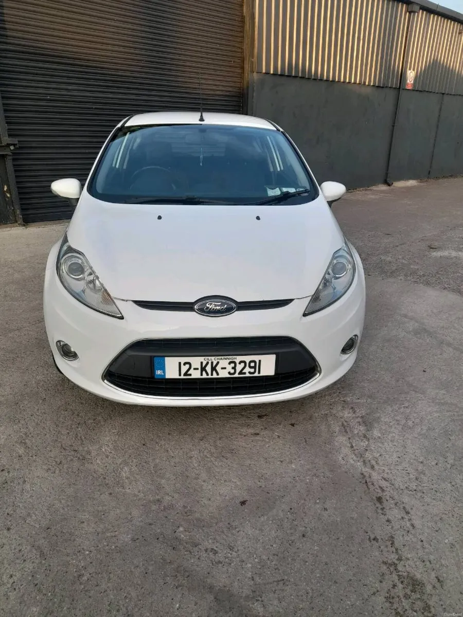 2012 Ford Fiesta - Image 4