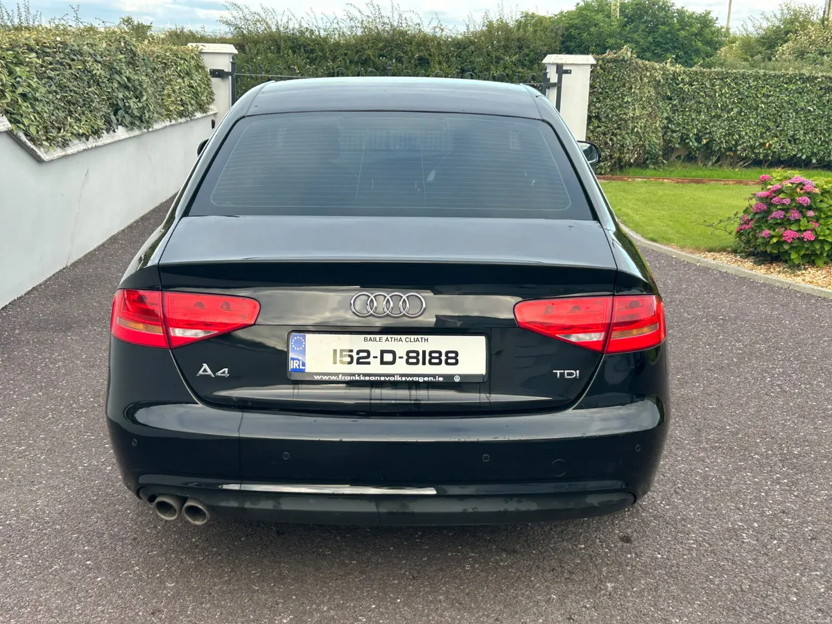 Audi A4 2015 - Image 6