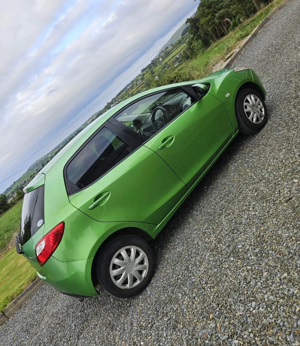Mazda Demio 2010 - Image 2