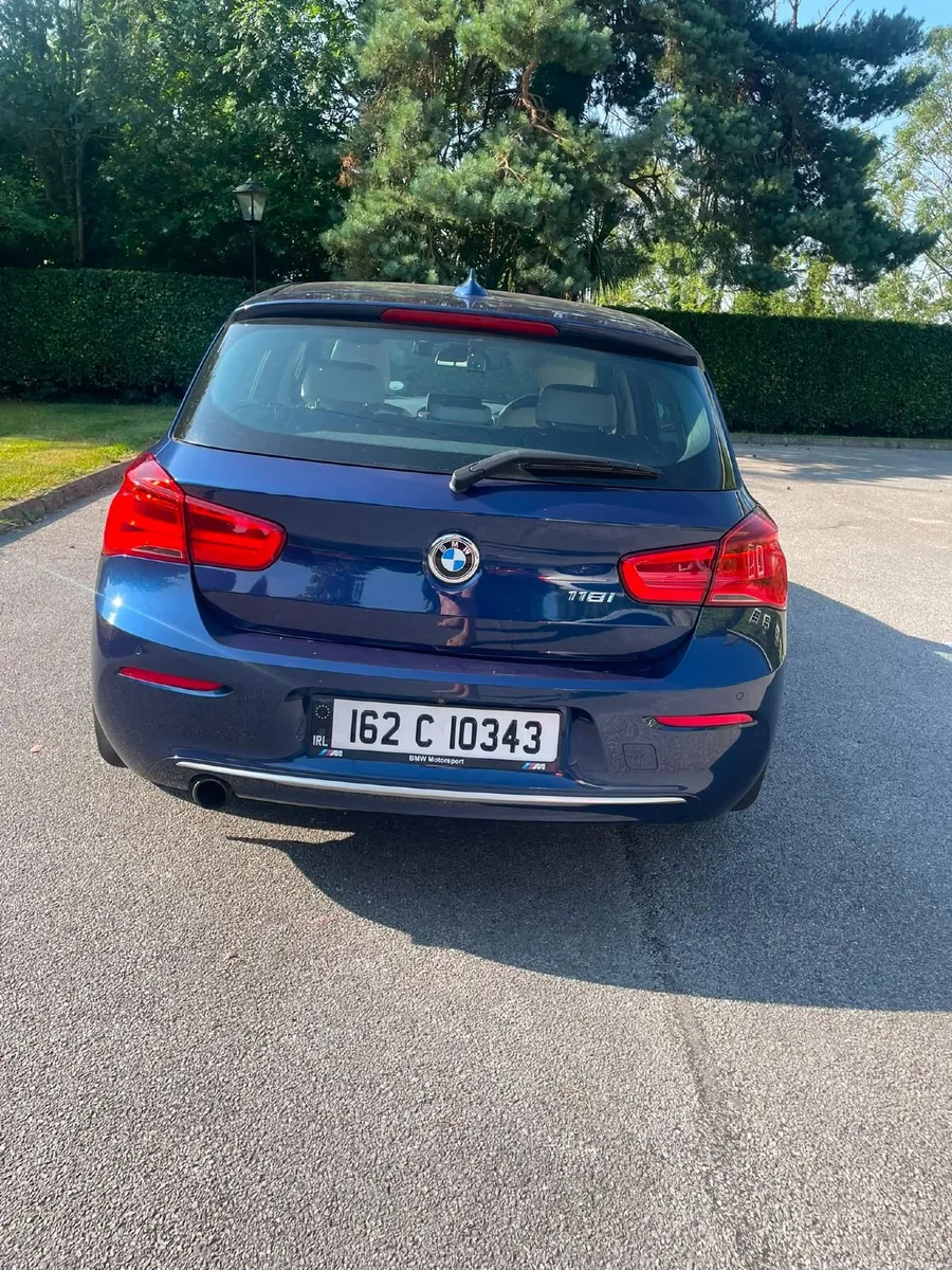 BMW 1-Series 2016 - Image 2